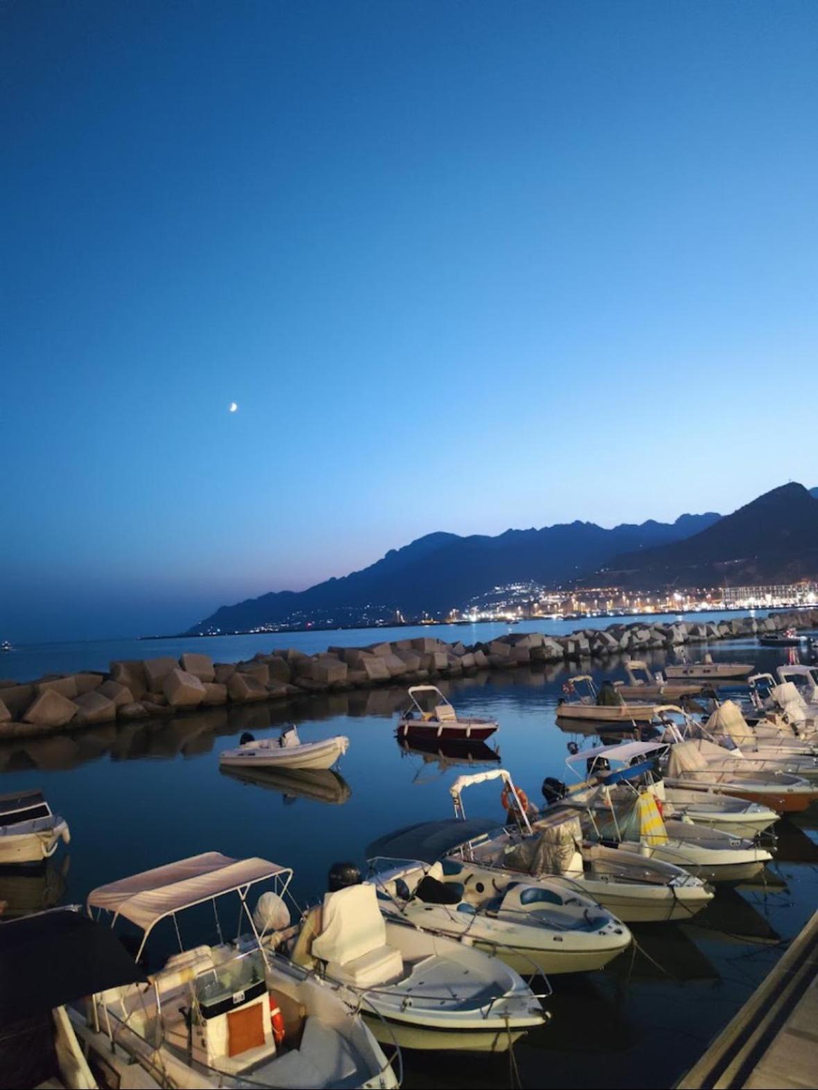 Salerno Mare E Luci公寓 外观 照片