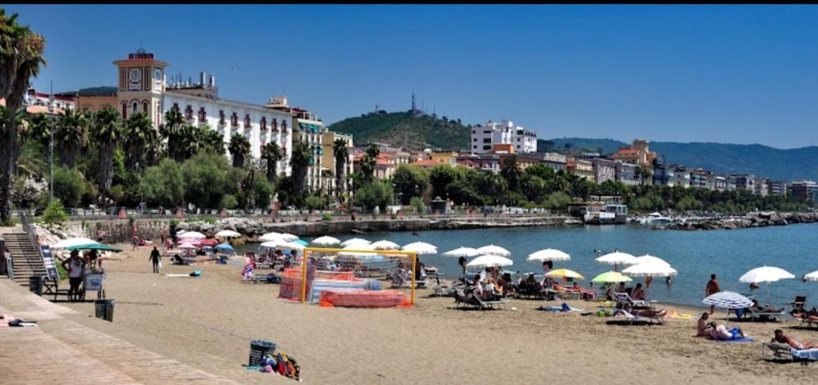 Salerno Mare E Luci公寓 外观 照片